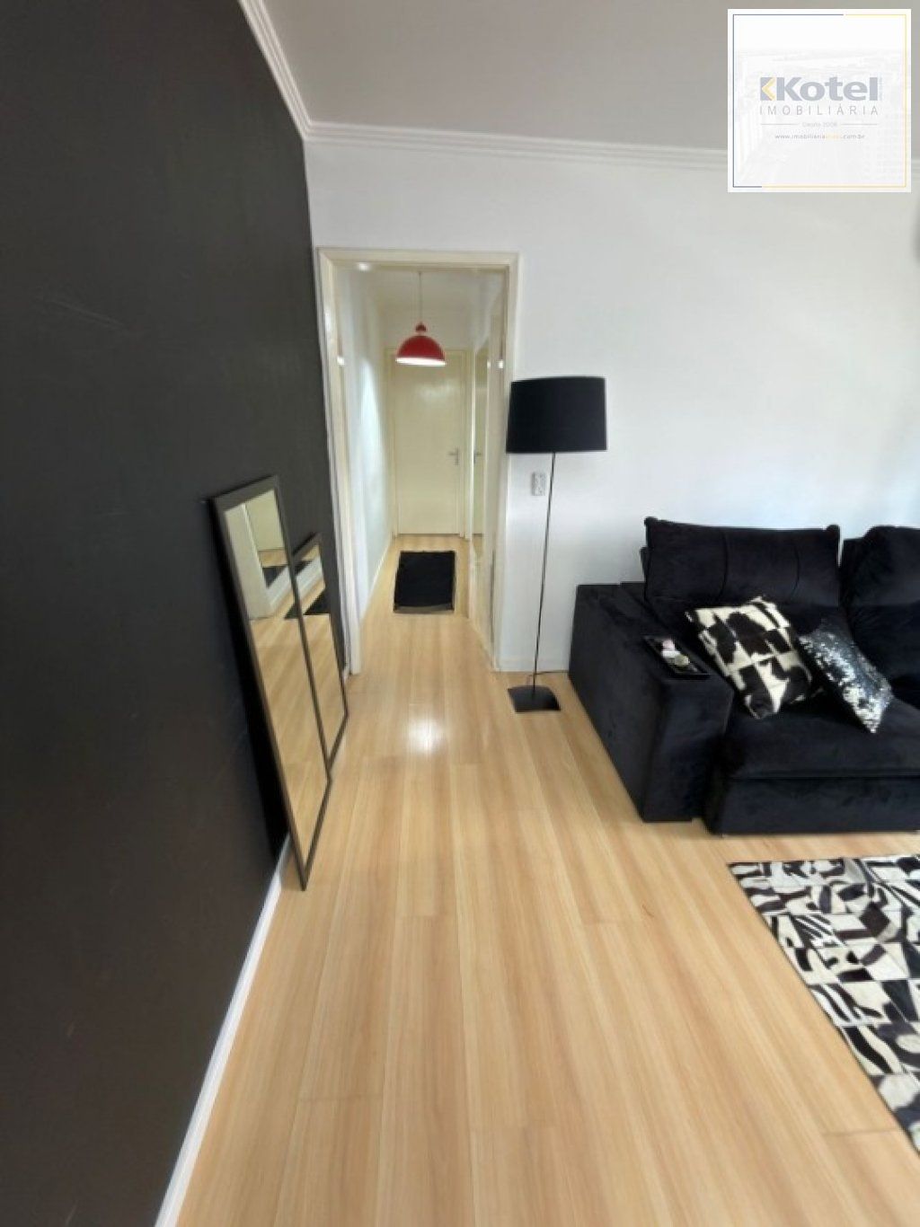 Apartamento 2 quartos mobiliado no Menino Deus