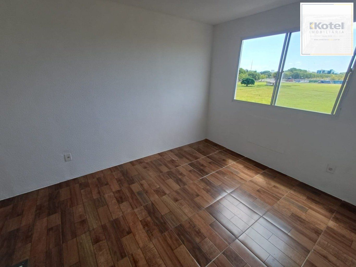 Apartamento de 2 dormitórios e 1 vaga de garagem no Bairro São José em Canoas.