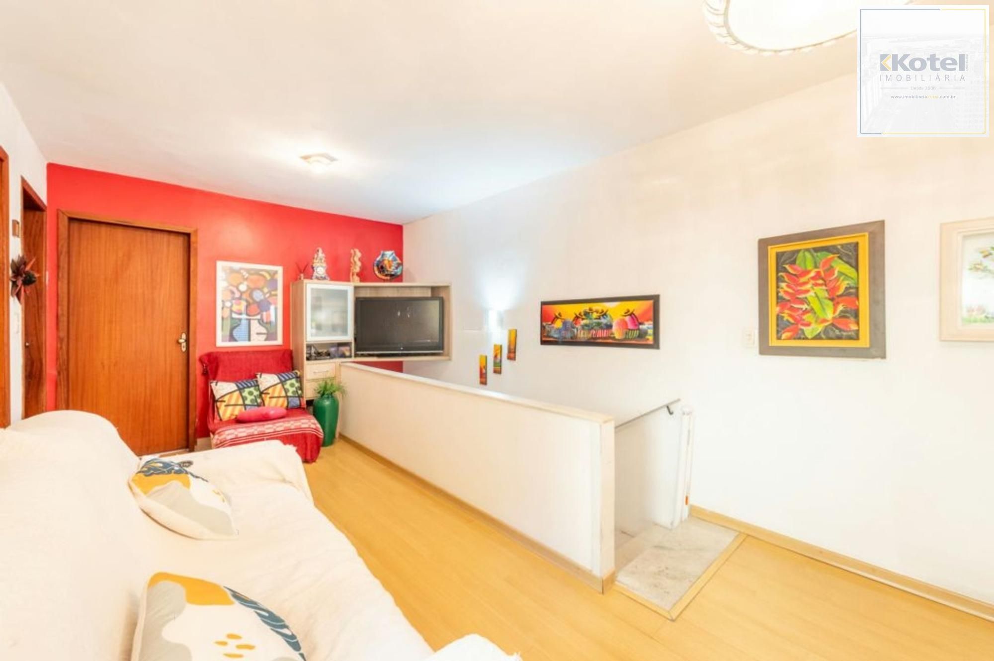 Casa 3 quartos, 2 suítes, 3 vagas no Rio Branco