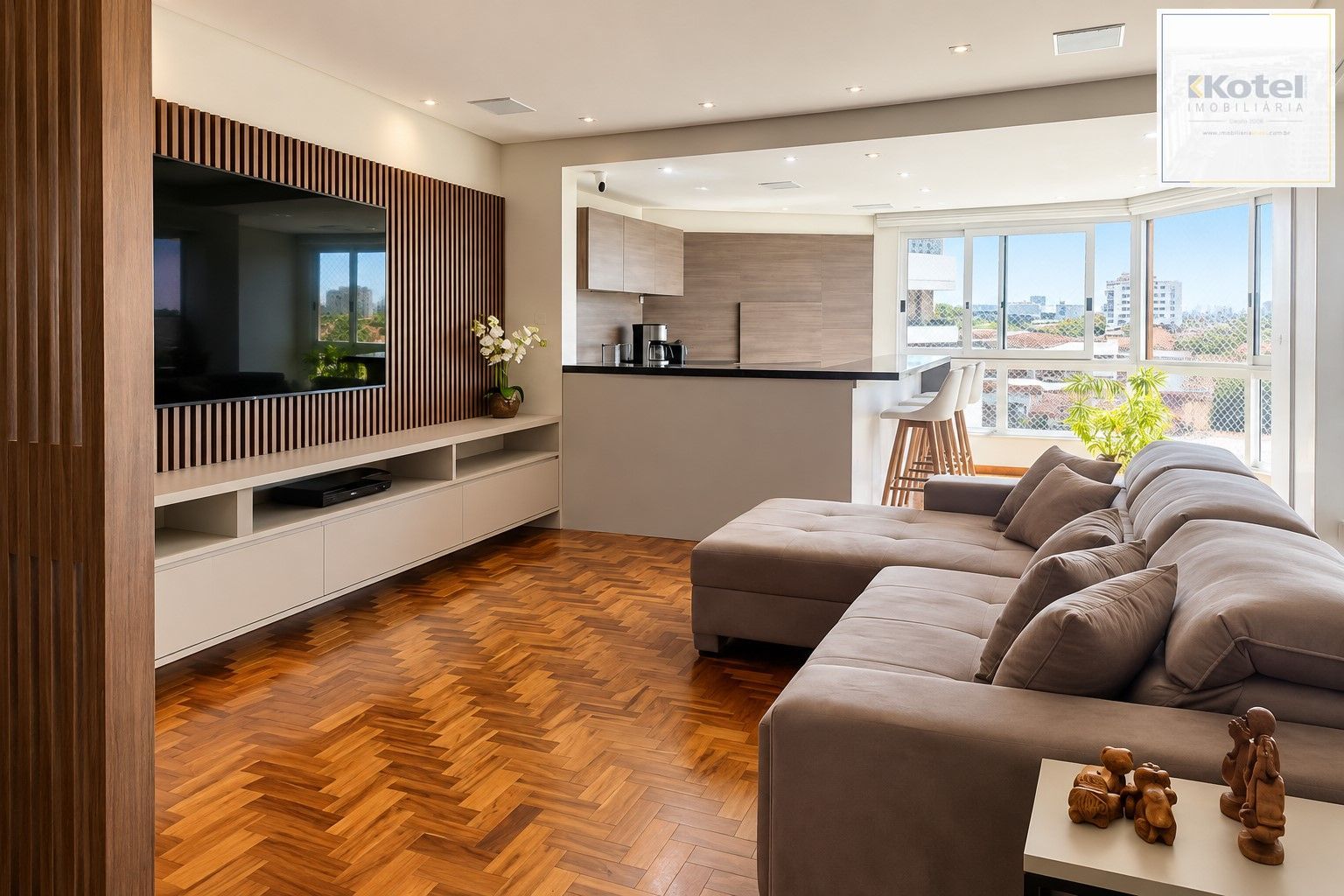 Apartamento 4 Quartos Elevador e Vaga no Jardim Lindóia