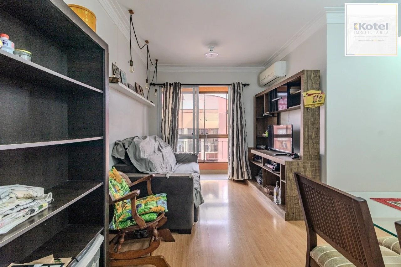 Apartamento 2 Dormitórios com 1 vaga coberta e elevador no Alto Petrópolis