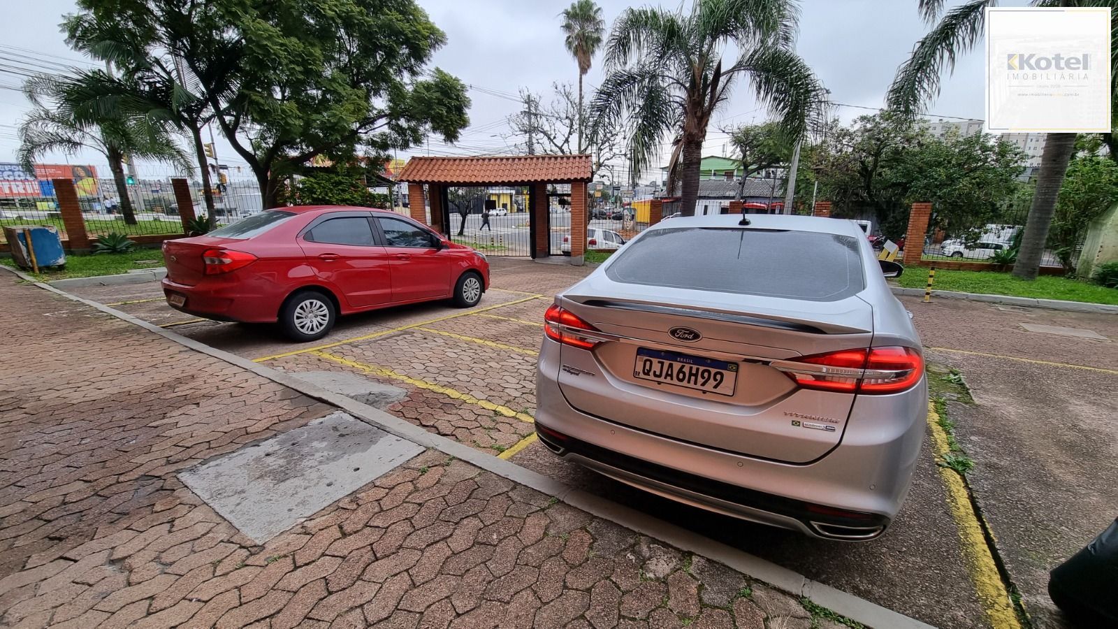 Sala comercial no Bairro passo do Feijó em Porto Alegre.