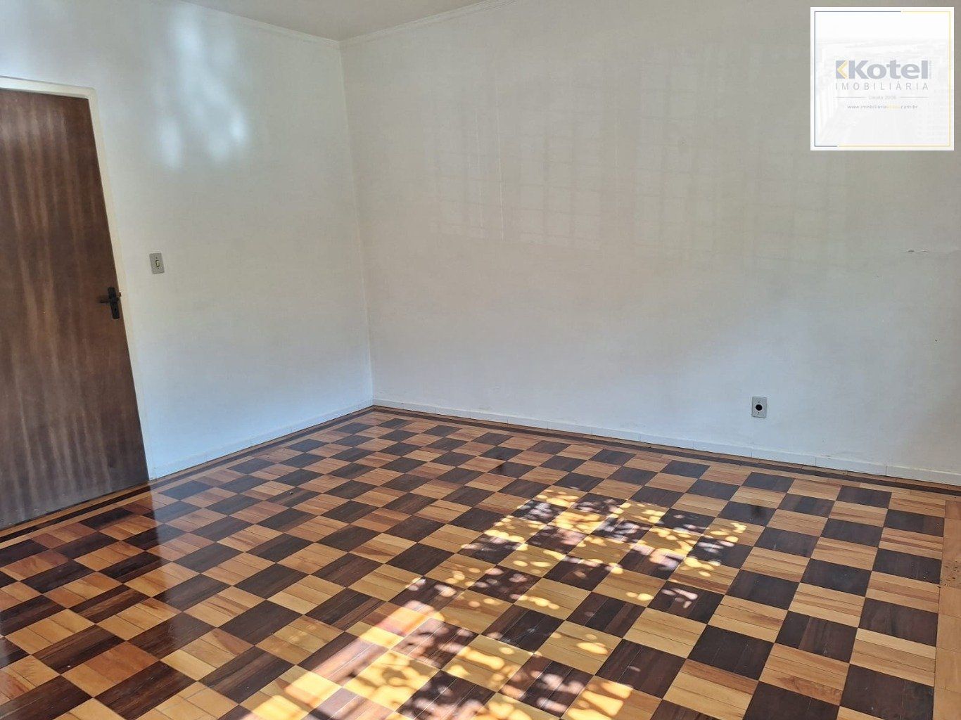 Casa com 2 quartos e vaga de garagem 115m² à venda em Vila Ipiranga.