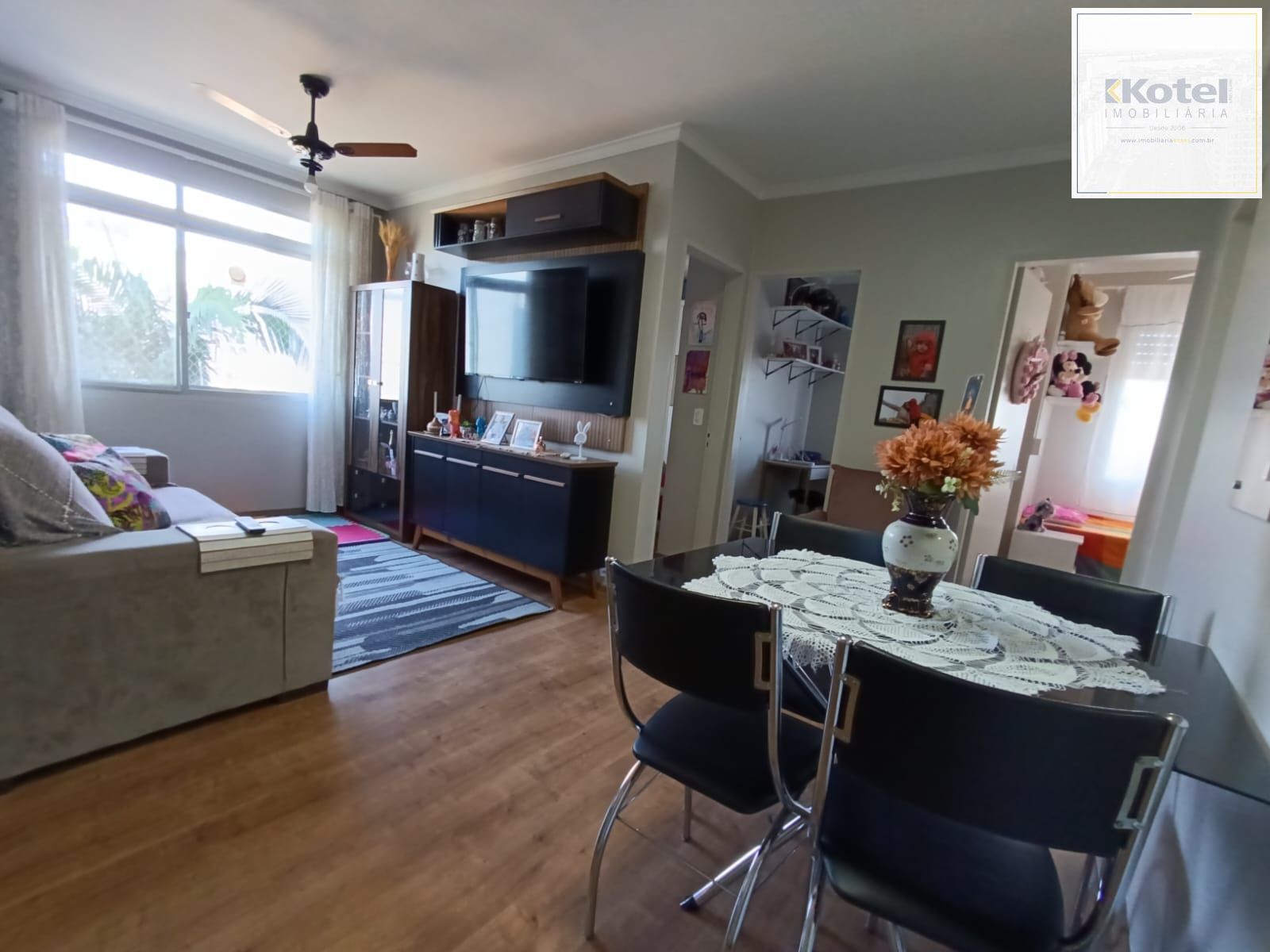 Apartamento semi mobiliado de 3 quartos e 1 vaga no bairro Sarandi.