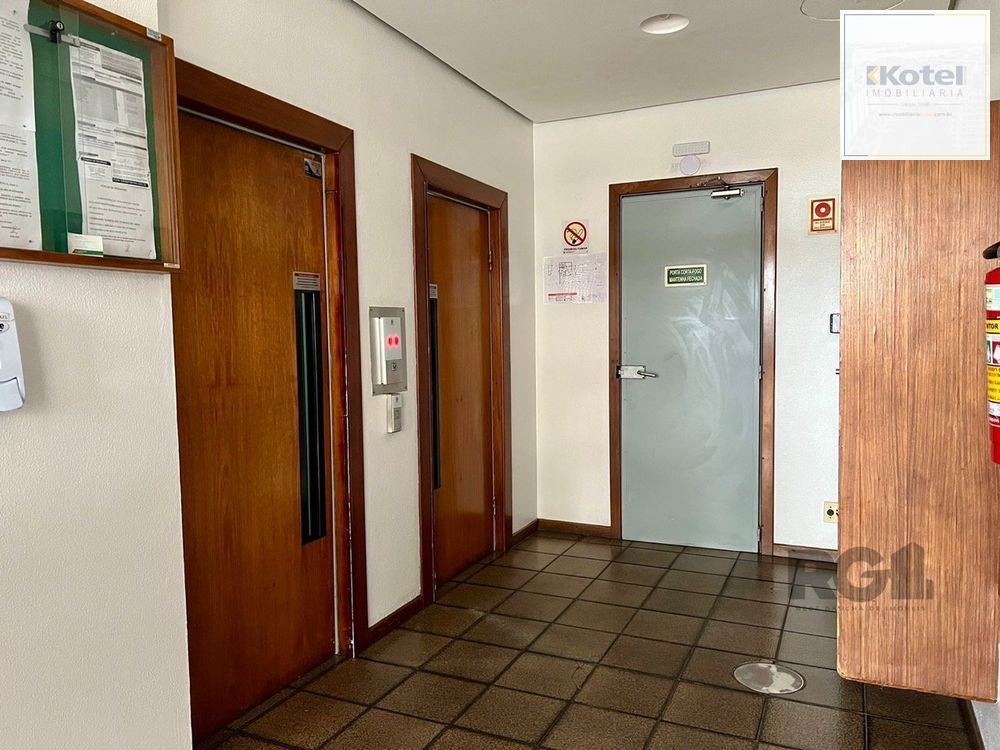 Apartamento de 2 quartos, elevador no bairro Partenon.