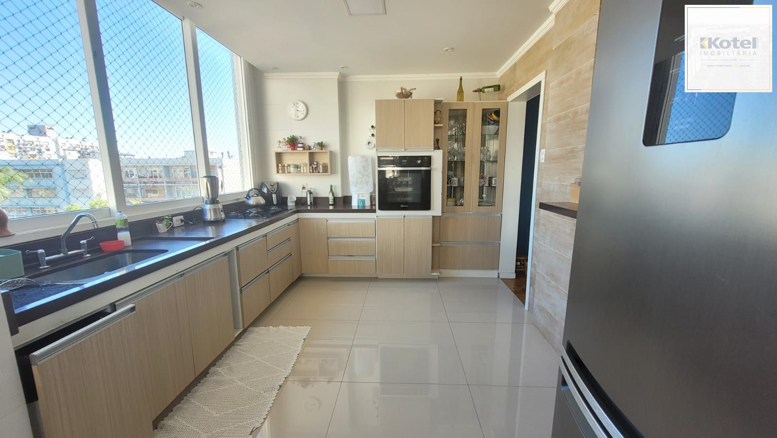 Apartamento mobiliado de 3 quartos, elevador no bairro Santana