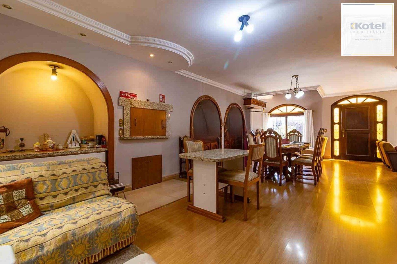 Casa de 3 dormitório no bairro Jardim do Salso