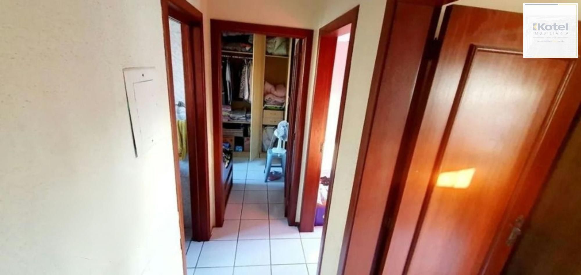Casa com 5 quartos, piscina e 3 vagas de garagem em Canoas.