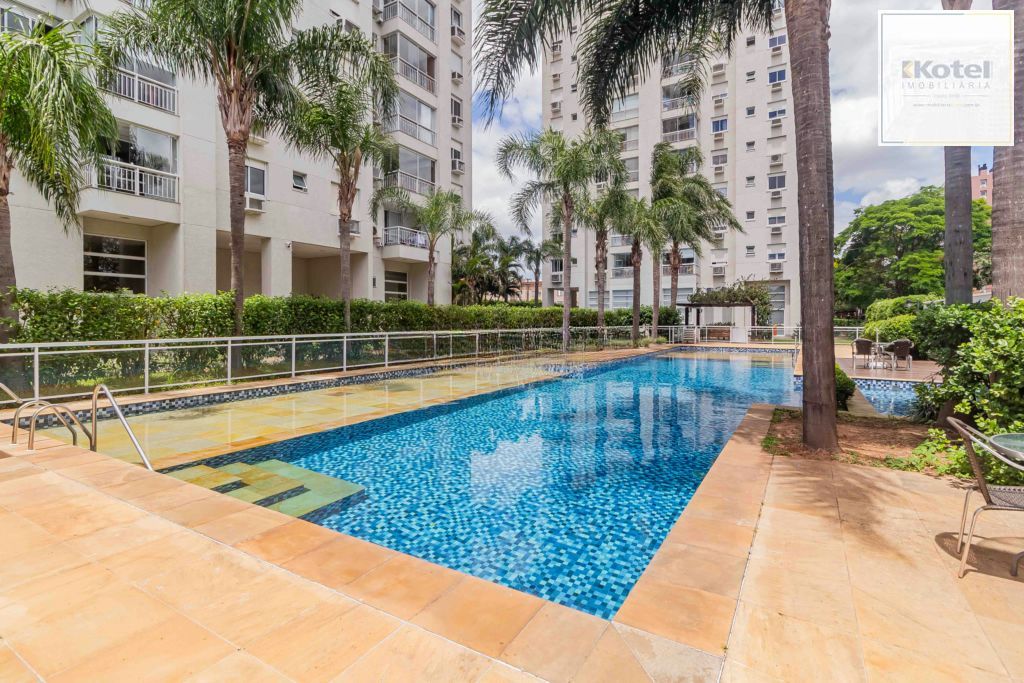 Apartamento com 2 quartos, vaga de garagem e elevador  no bairro Passo da Areia