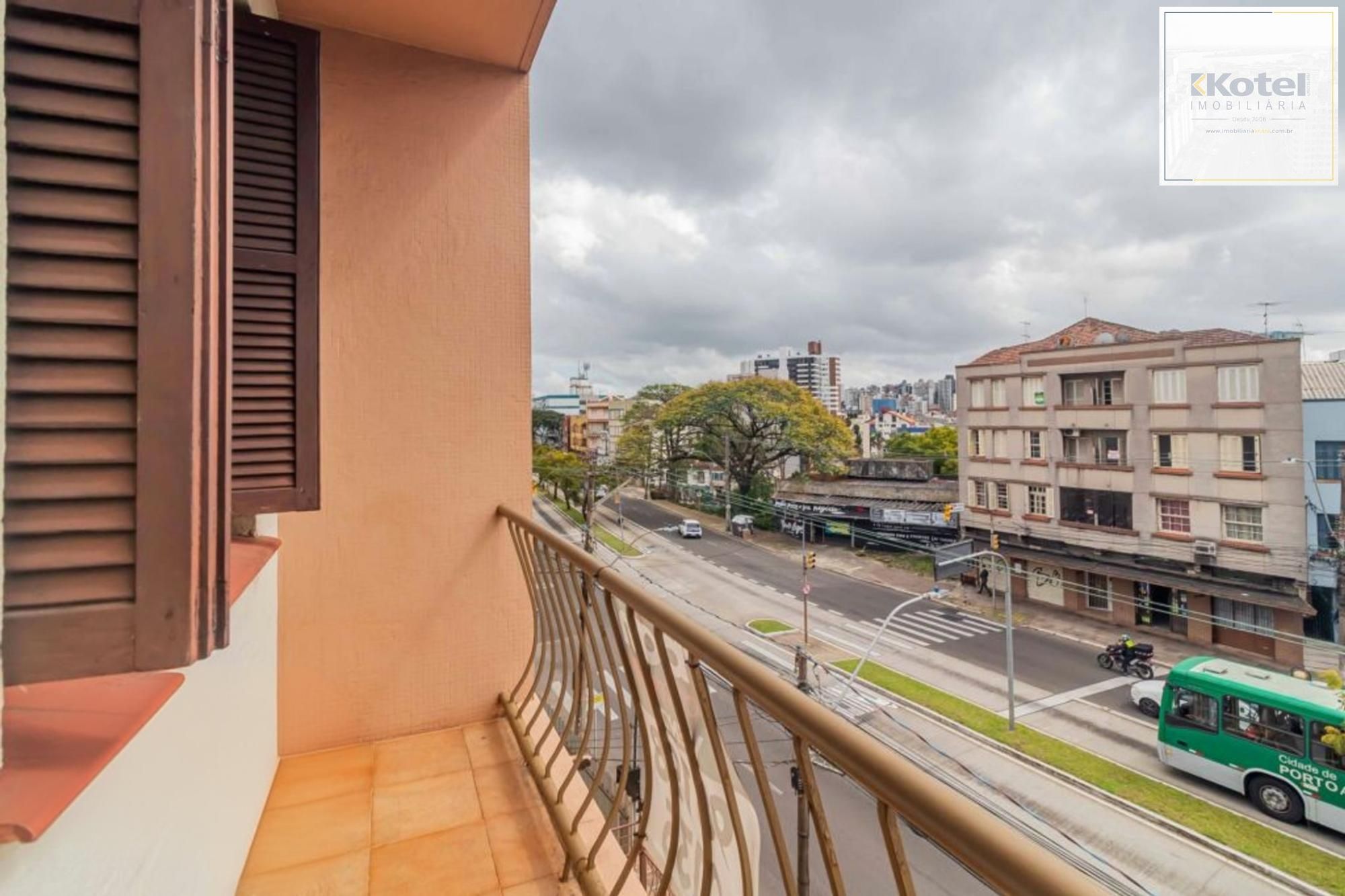 Apartamento semi mobiliado 2 dormitórios bairro Petrópolis — foto 3
