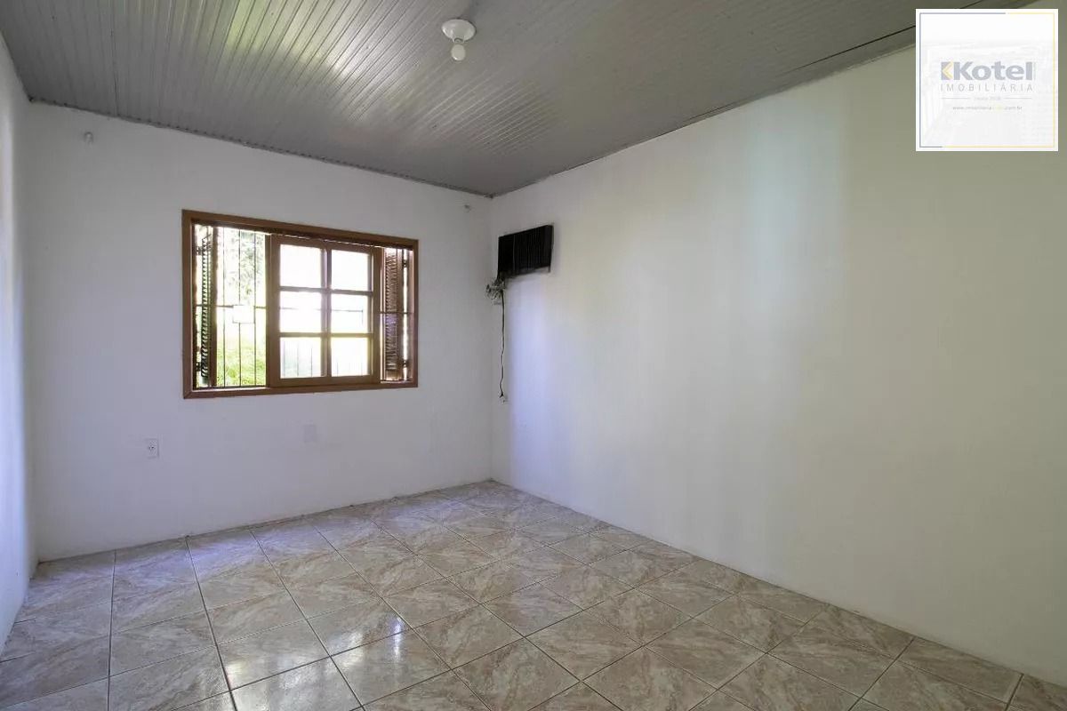 Casa 300m² à Venda na Vila Ipiranga . 2 Quartos, 2 Vagas, Salão e Churrasqueira
