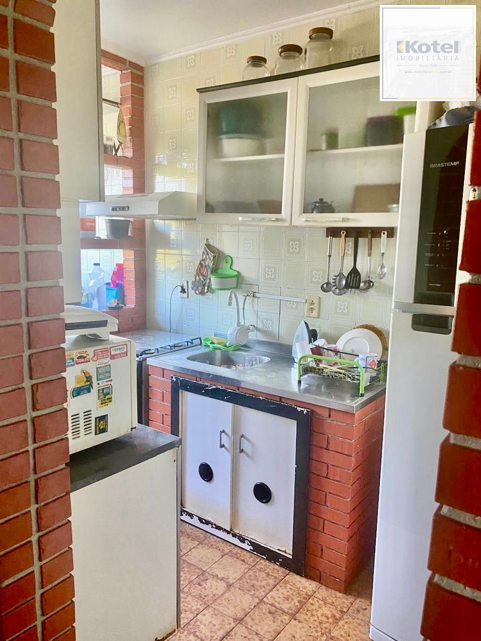 Apartamento de 2 dormitórios Segundo andar Bairro Camaqua em Porto Alegre — foto 4