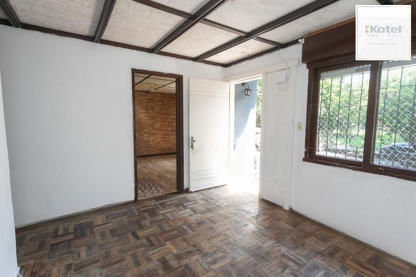 Casa com 3 dormitórios e 2 vagas no Bairro Parque dos Maias — foto 2