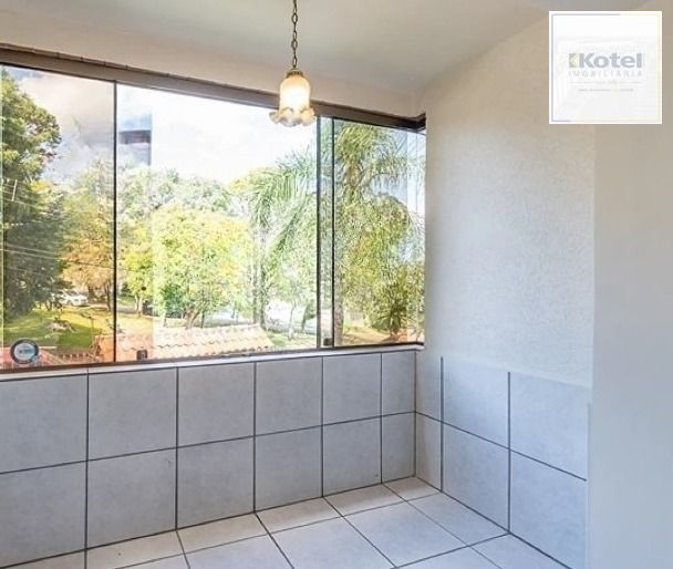Apartamento de 2 quartos e 1 vaga no bairro Floresta