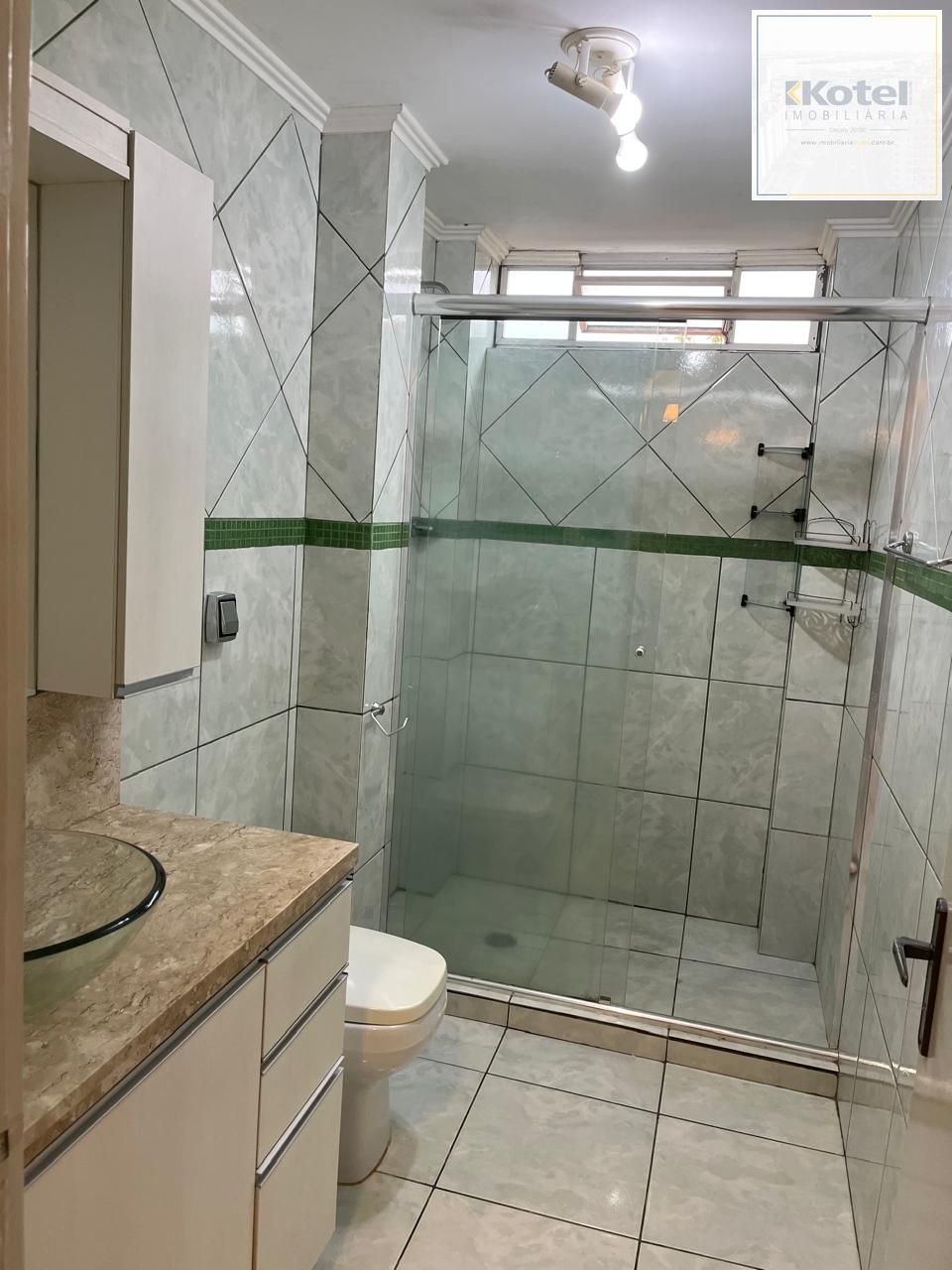 Apartamento de 2 dormitórios e 1 vaga à venda em Canoas