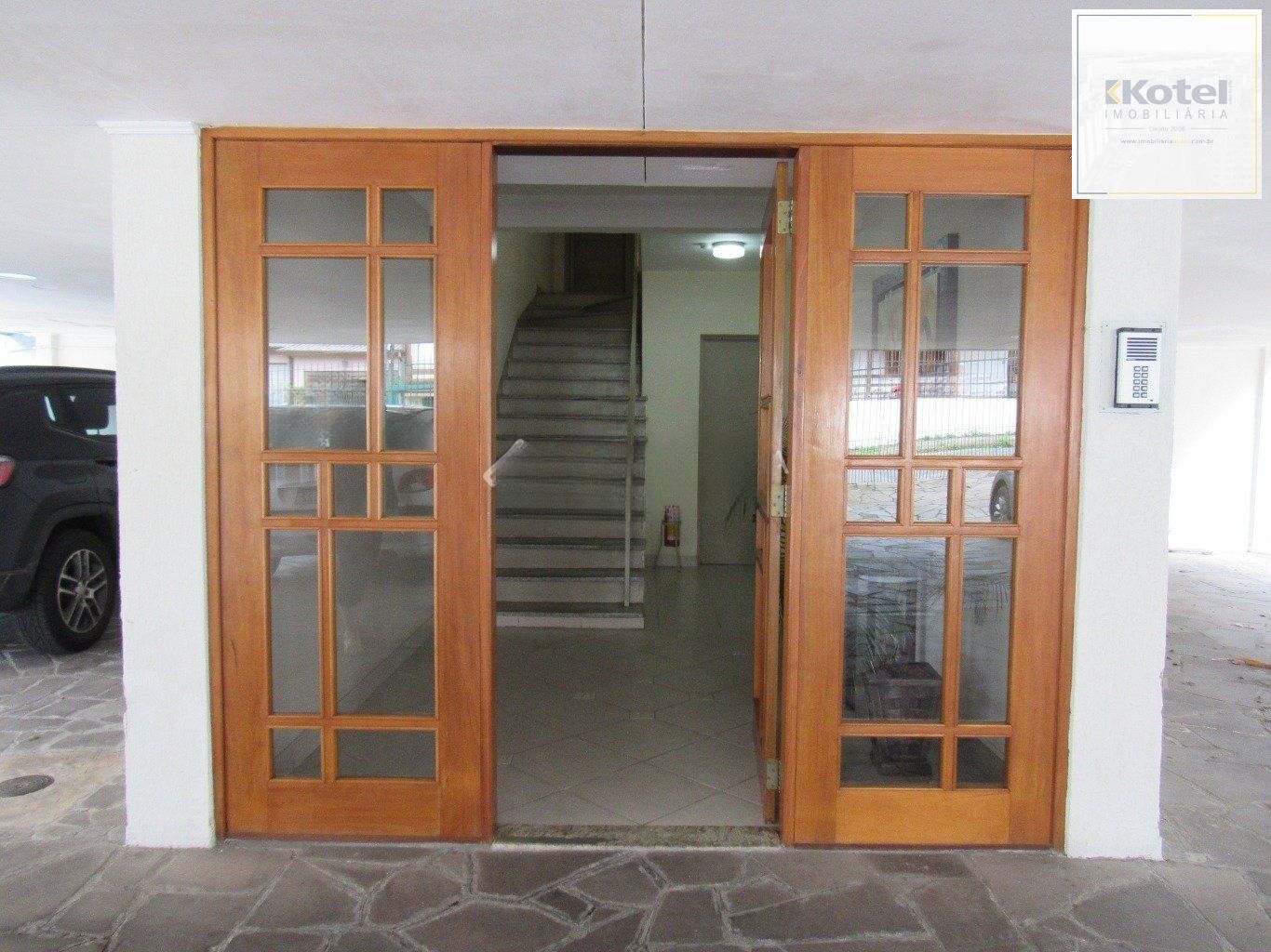 Apartamento à venda com 2 quartos 64 m² na rua doutor Ney Cabral, Nonoai. — foto 2