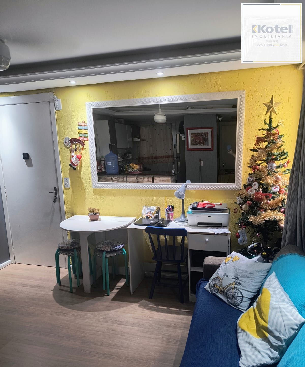 Apartamento térreo de 2 quartos e 1 vaga no bairro Vila Nova.