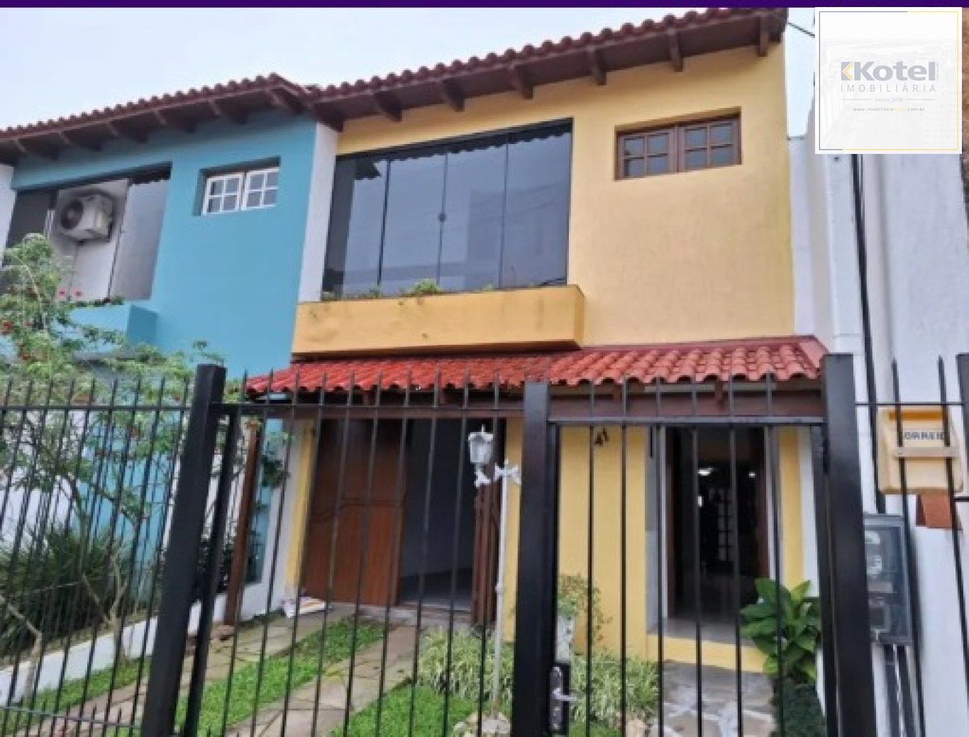 Casa semi mobiliada de 3 quartos, suíte, pátio, 2 vagas no bairro Serraria