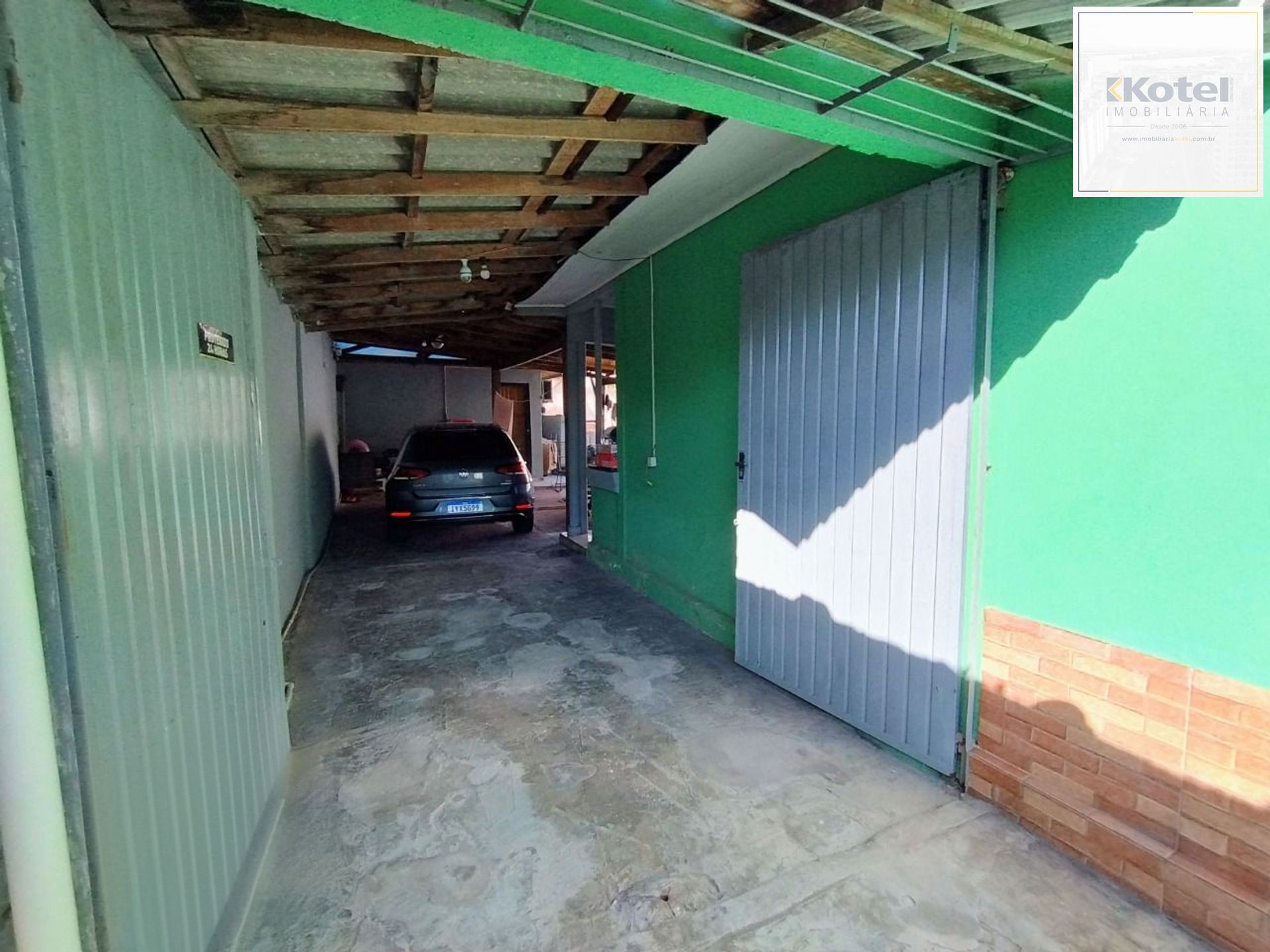 Casa de 3 dormitórios e 4 vagas de garagem em Canoas.