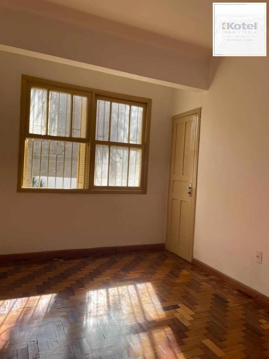 Apartamento com 2 dormitórios no Bairro Santa Cecília