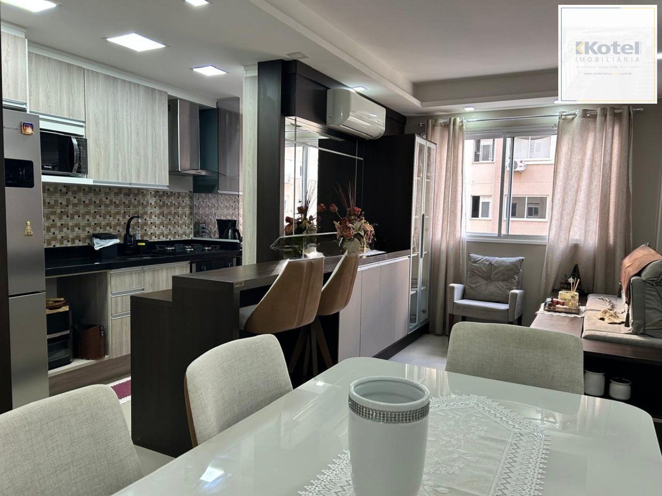 Apartamento de 3 dormitórios, elevador e 1 vaga de garagem em Canoas.
