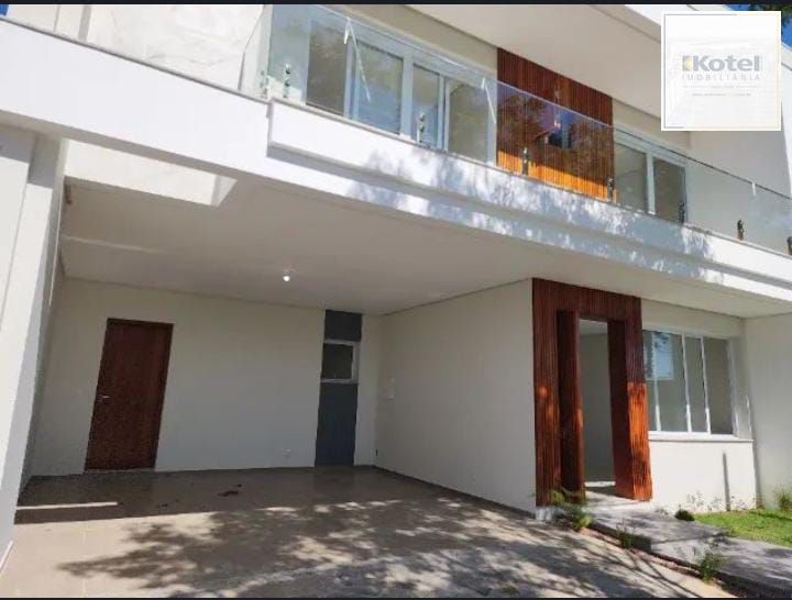 Casa Duplex Nova com 3 suítes no Mont Serrat em Canoas