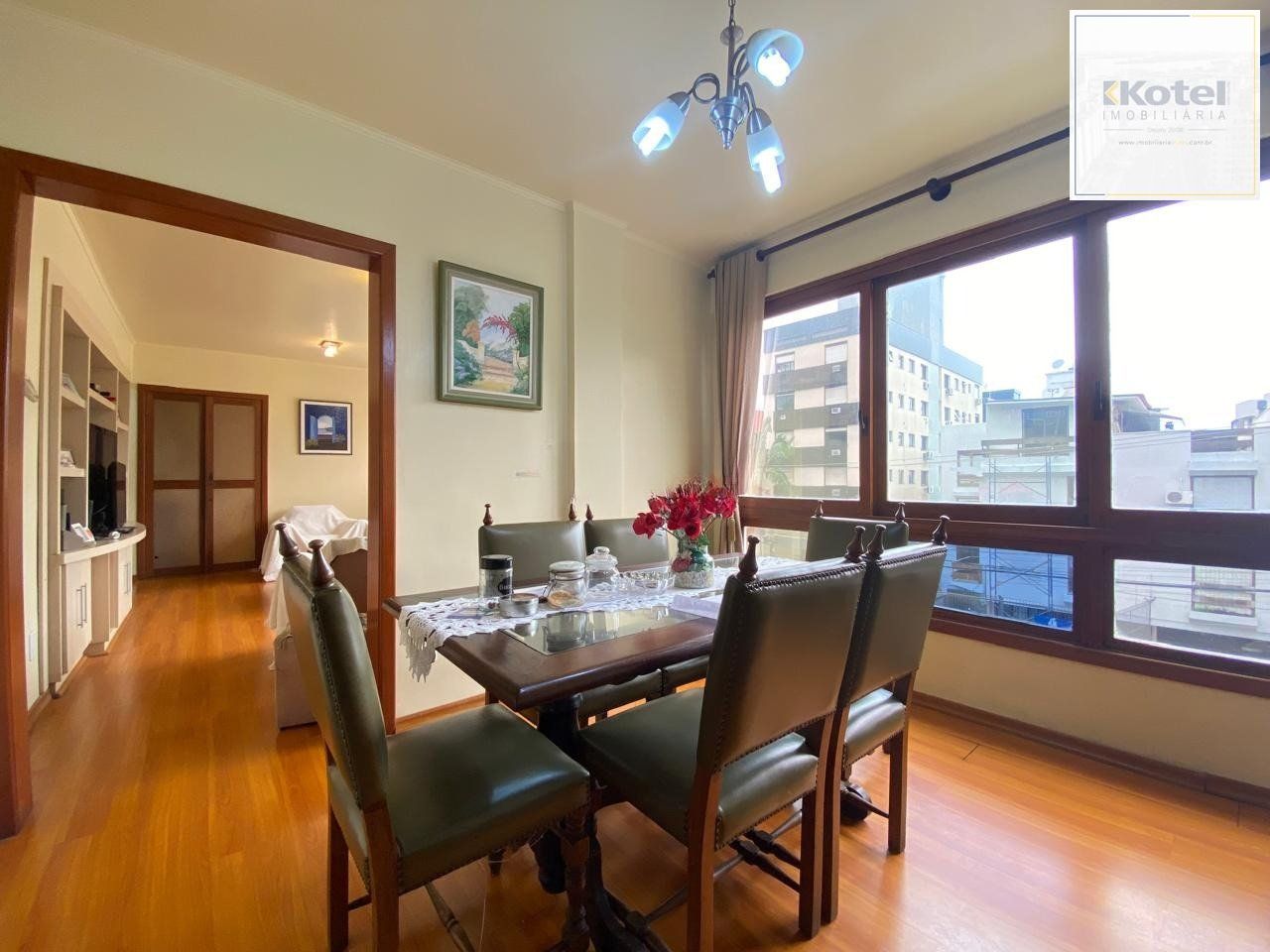 Apartamento com 3 quartos, 1suíte, 3 vagas e 146m² à venda em Bela Vista.