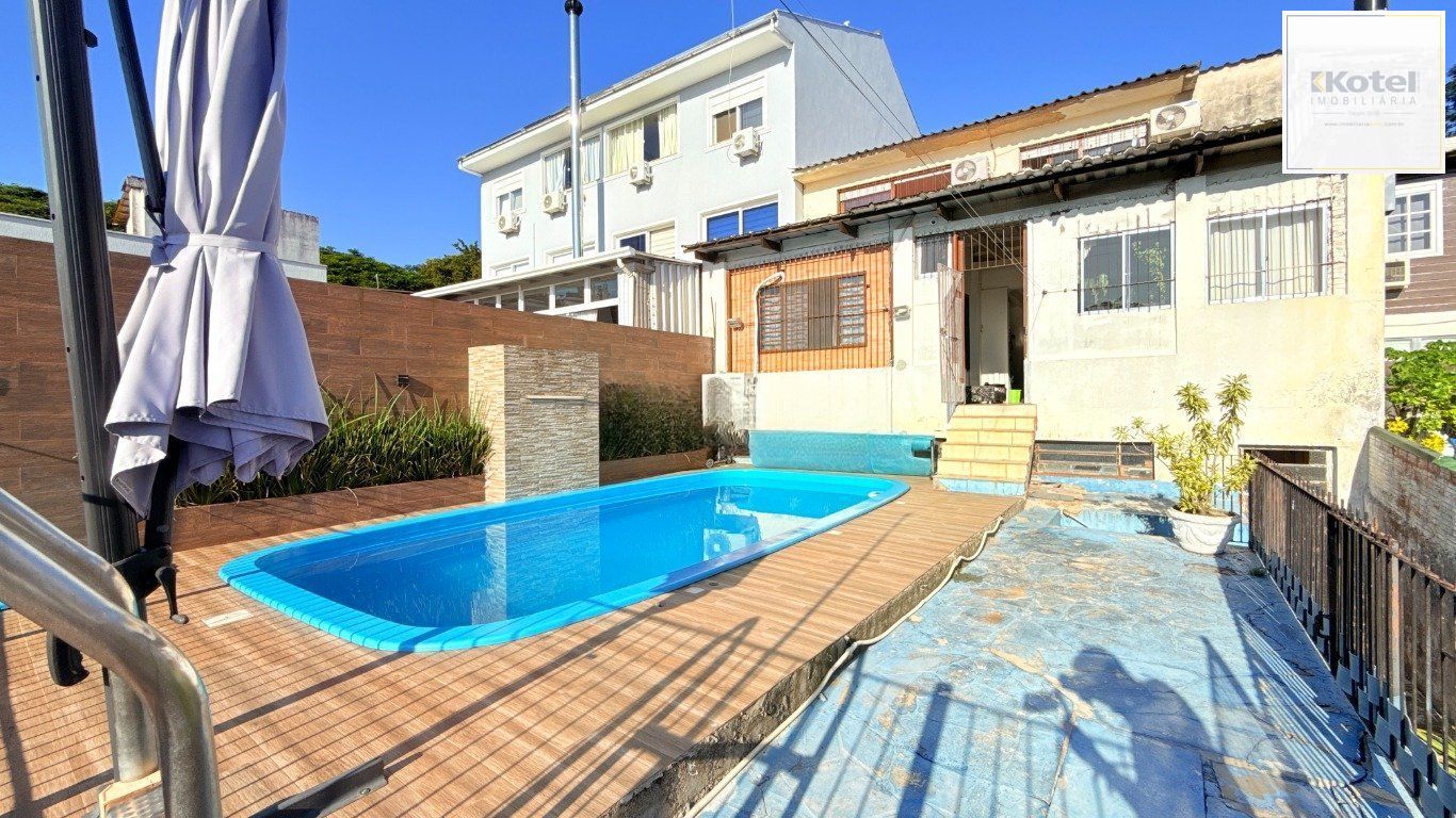 Casa com 4 quartos, vaga coberta, piscina e pátio no bairro Cristo Redentor