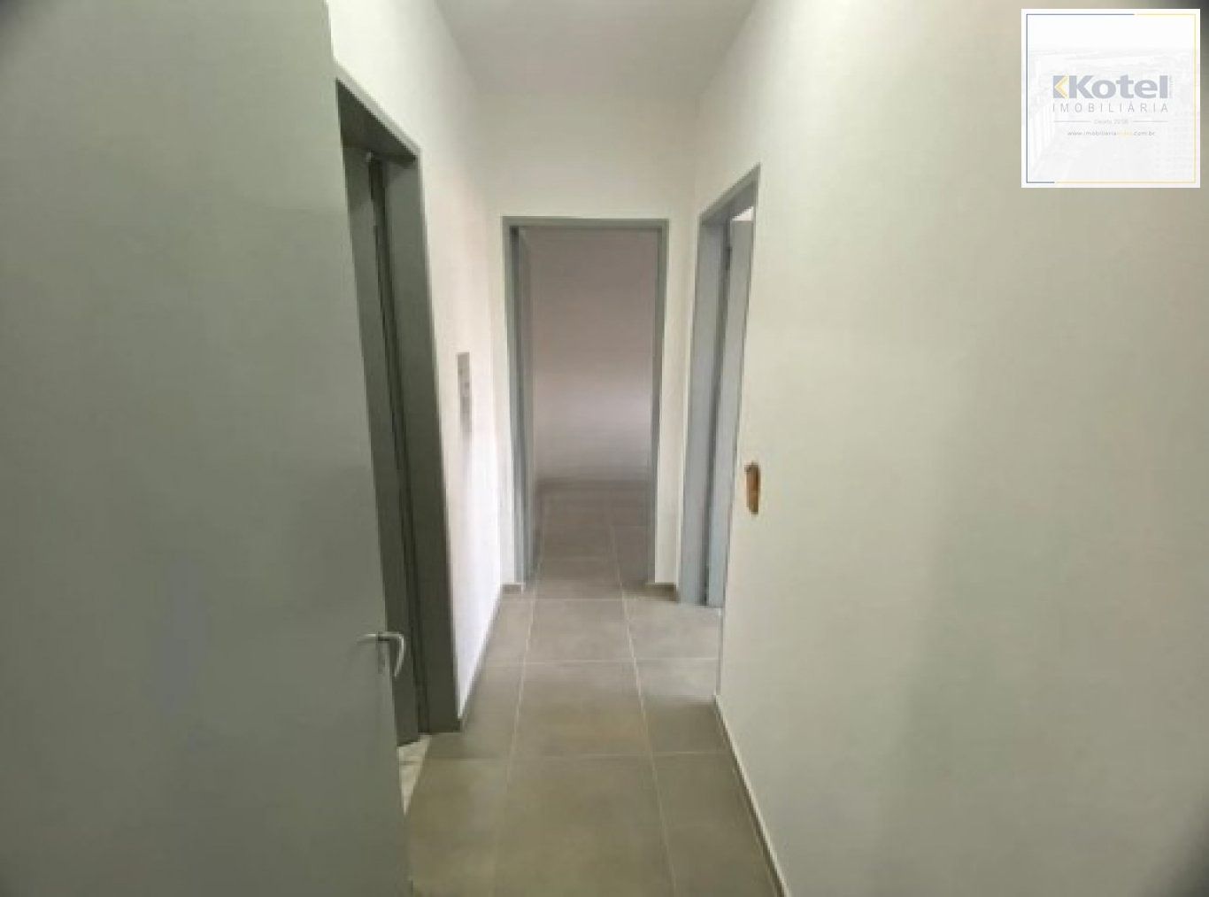 Apartamento de 2 Dormitórios no bairro Jardim Floresta Porto Alegre.