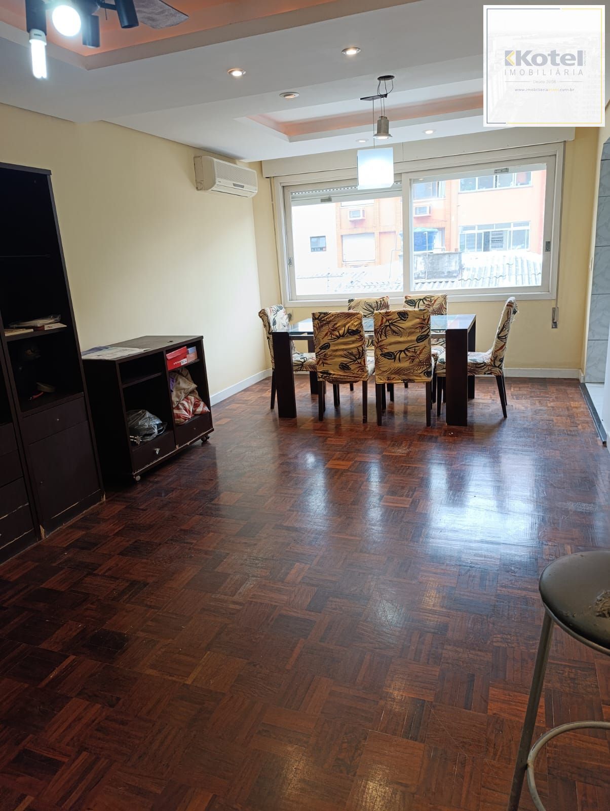 Apartamento de 3 dormitórios, 1 suíte e 1 vaga no bairro Petrópolis. — foto 5