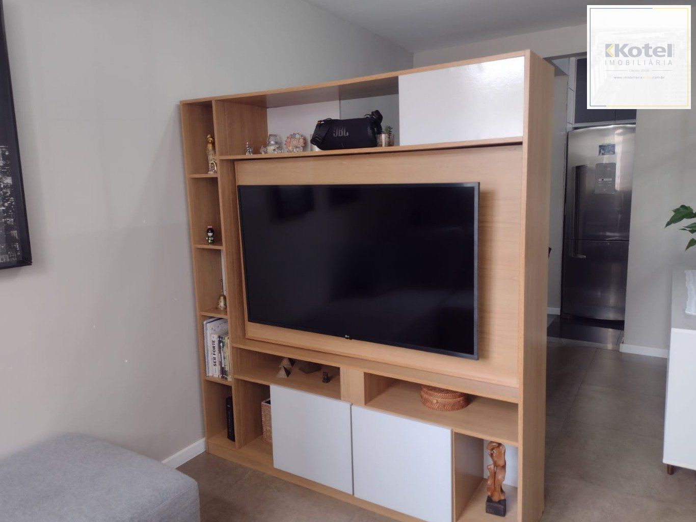 Apartamento 2 Dormitórios Térreo com Portaria 24h no Morro Santana
