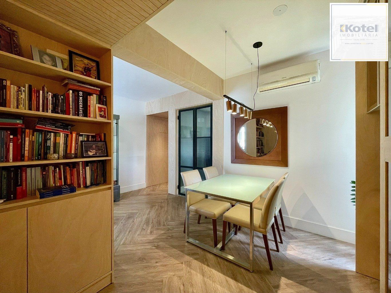 Apartamento com 2 quartos, 2 banheiros 1 vaga e elevador 73m²  na Boa Vista.