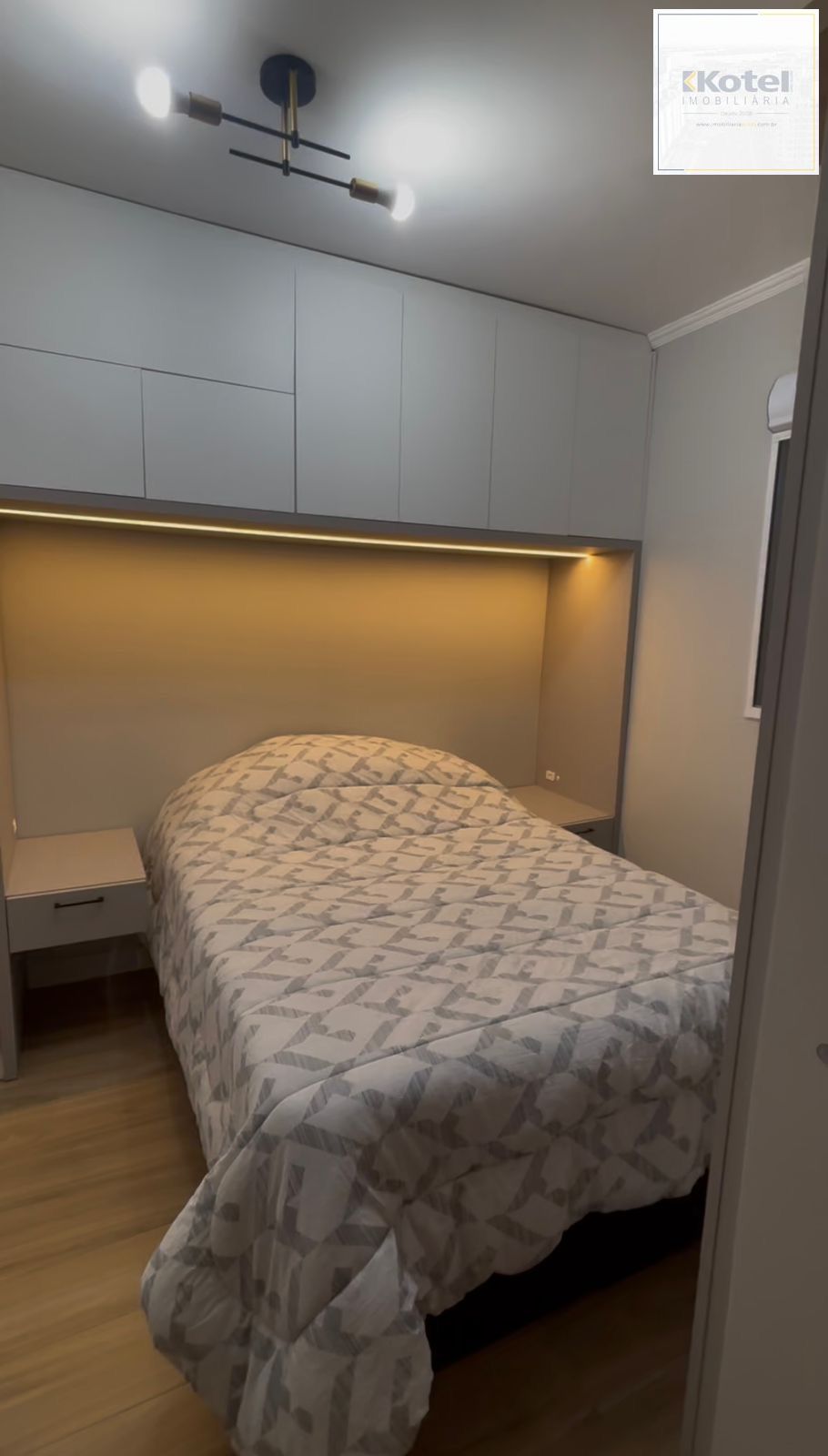 Apartamento com Sacada Churrasqueira com 1 vaga de garagem Av. Protásio Alves — foto 5