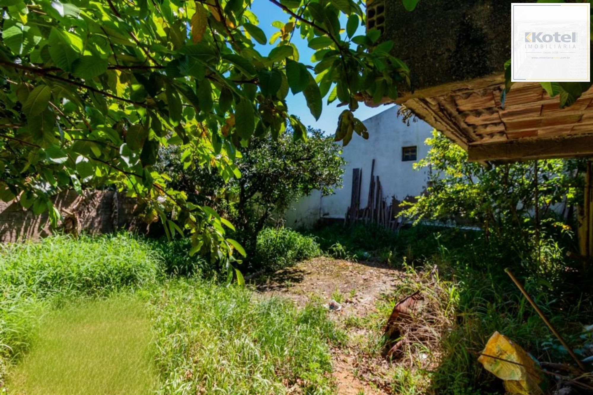 Casa de 3 quartos, 2 vagas no bairro Morro Santana