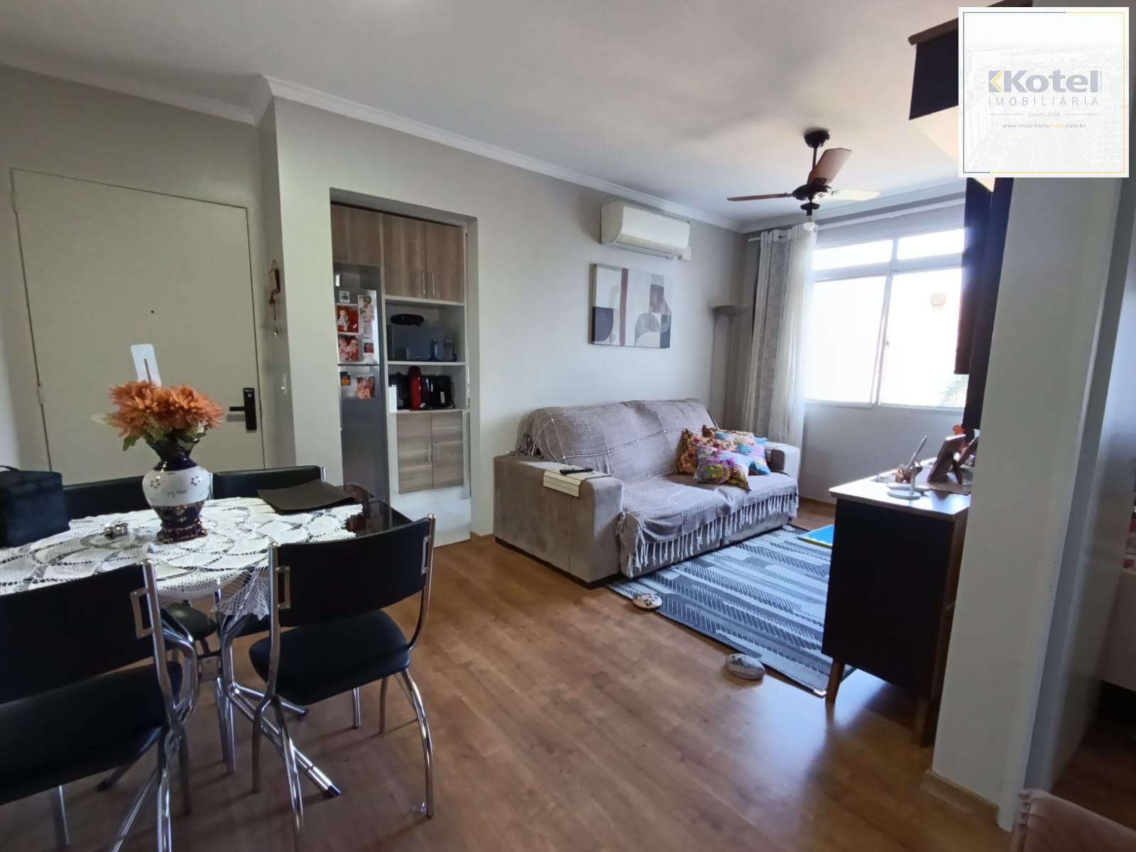 Apartamento semi mobiliado de 3 quartos e 1 vaga no bairro Sarandi.