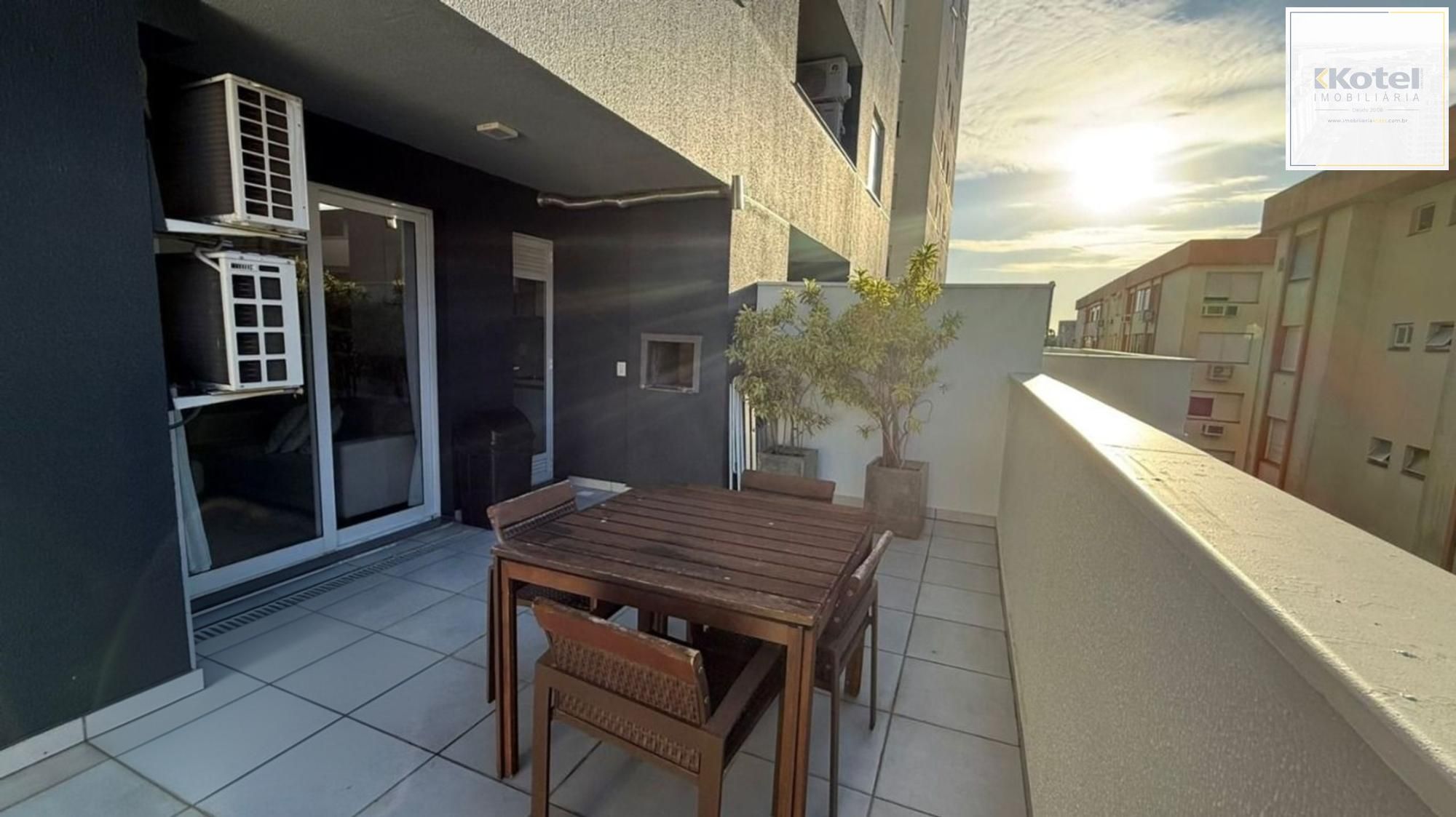 Apartamento de 2 dormitórios, elevador e 1 vaga de garagem em Canoas.
