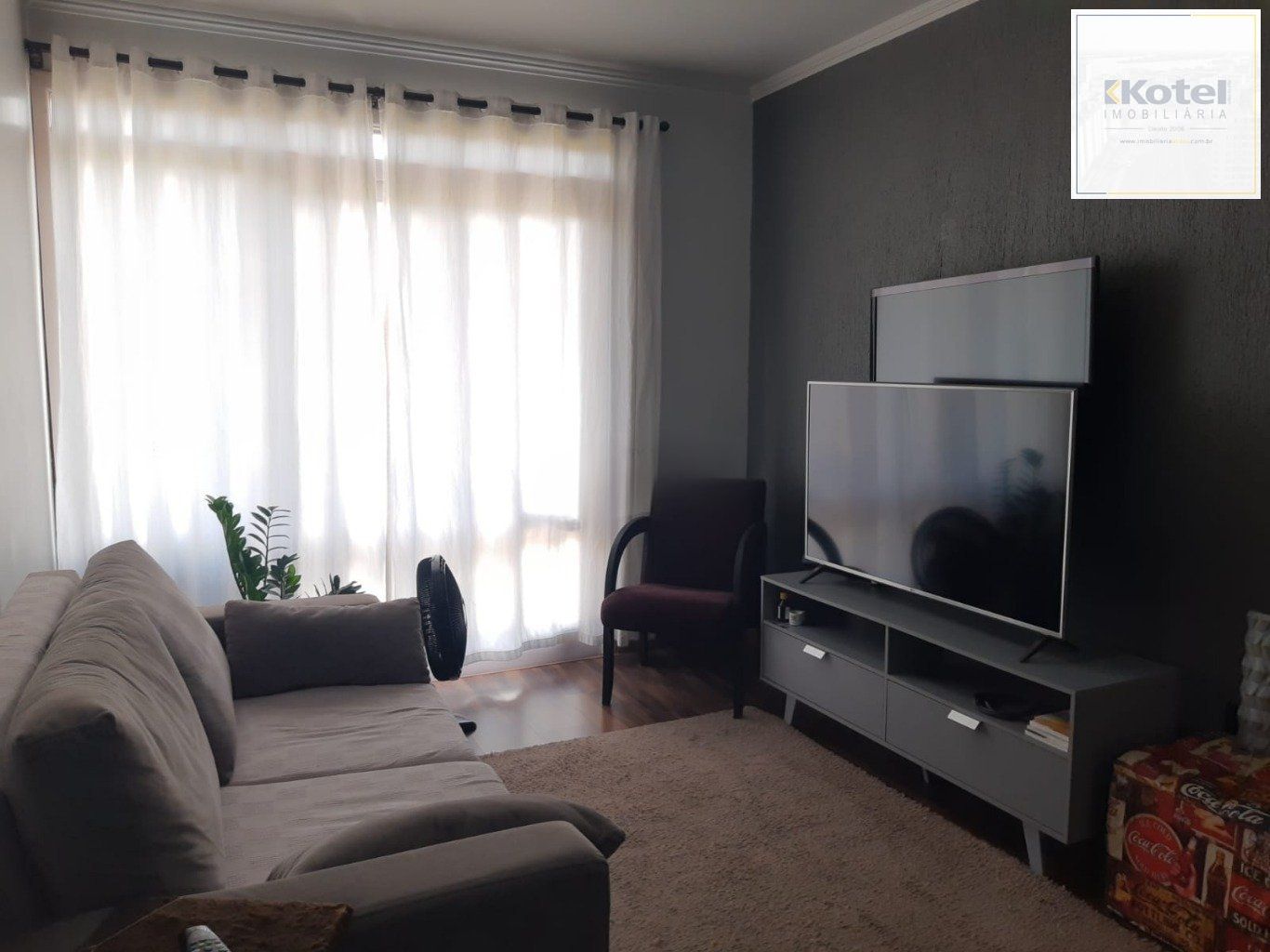 Apartamento Duplex de 2 dormitórios,  1 vaga de garagem em Cachoeirinha.