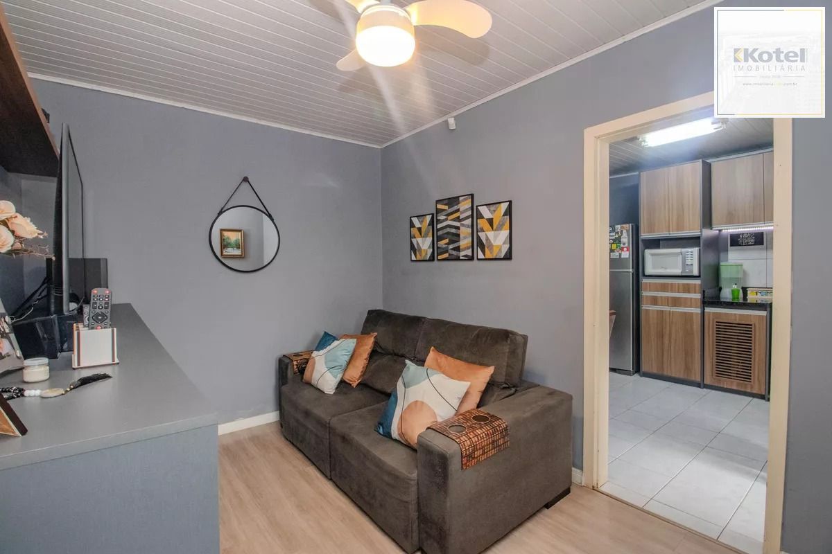Casa com 1 quarto, churrasqueira e 4 vagas no bairro Sarandi — foto 2