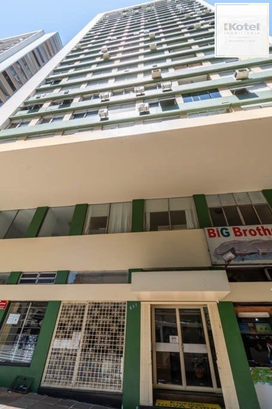 Apartamento de 2 quartos com 51 metros privativos na Av: Senador Salgado Filho