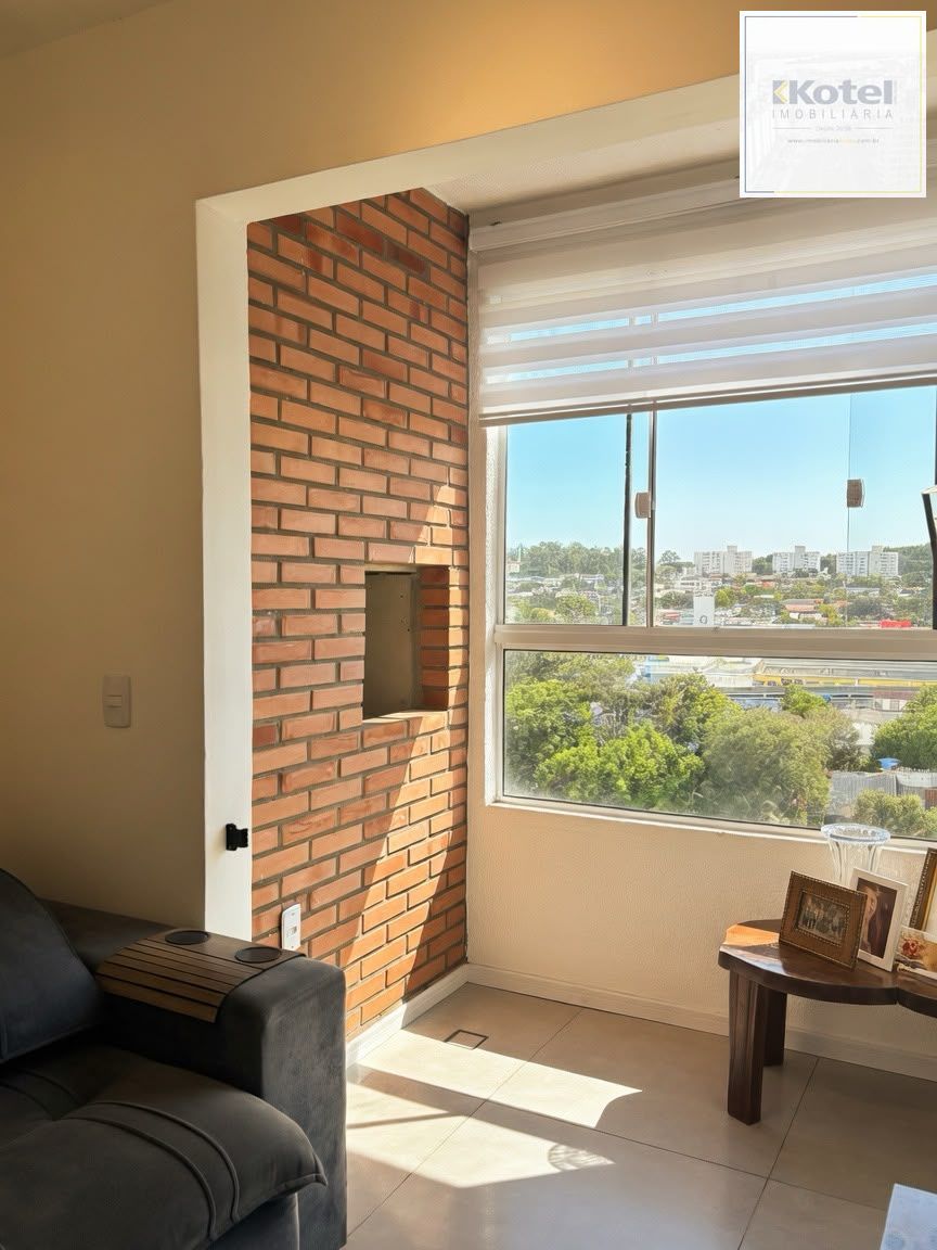 Apartamento 2 dormitórios, 1 vaga e elevador á venda no Morro Santana.