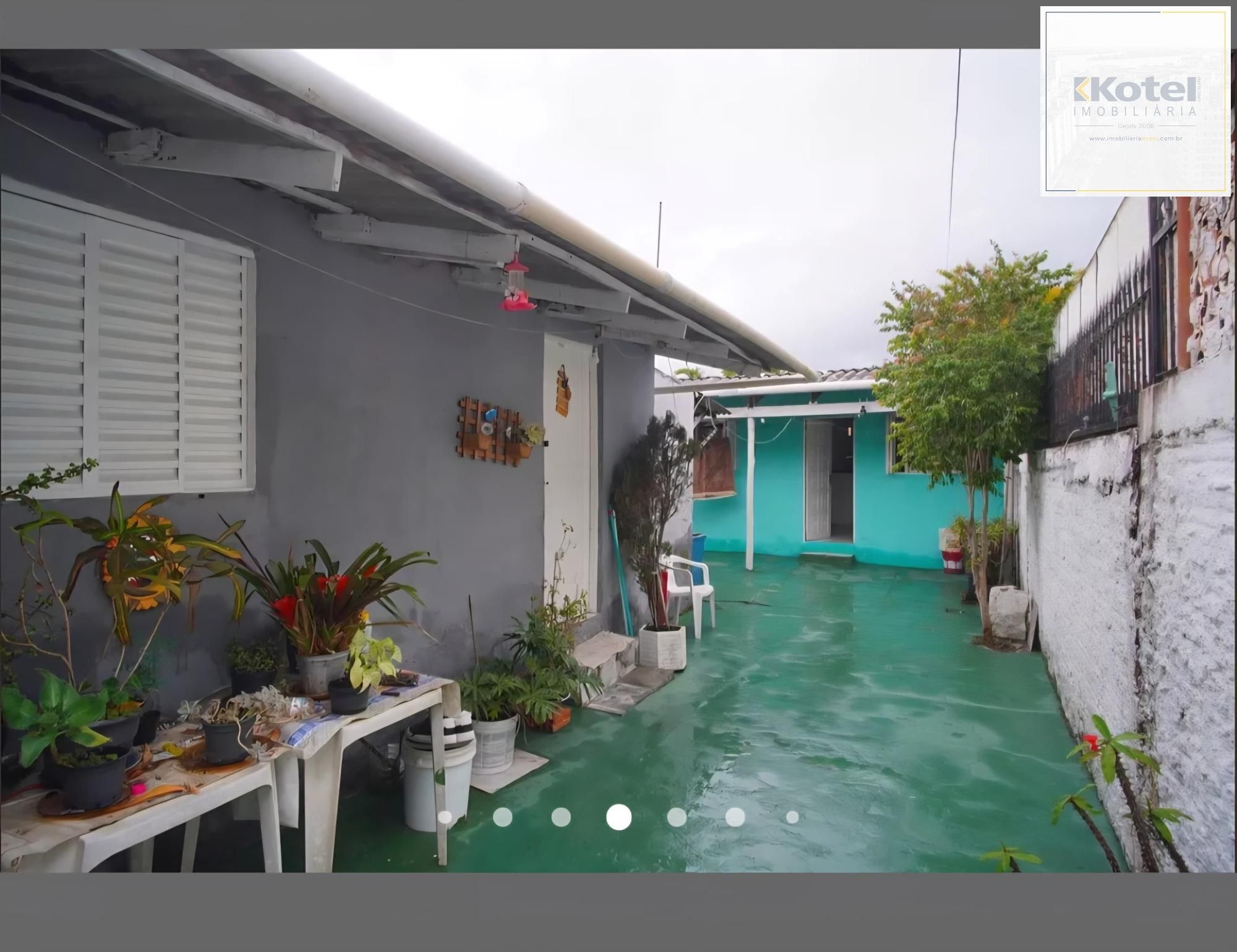 Casa com Pátio, 2 Quartos, vaga de garagem no Bairro Passos Das Pedras. — foto 4
