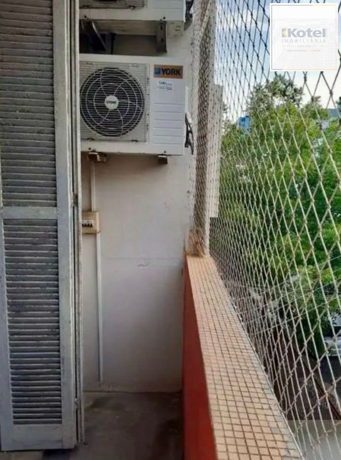 Apartamento à venda de 3 dormitórios, sacada e com 2 vagas no Bairro Rio Branco