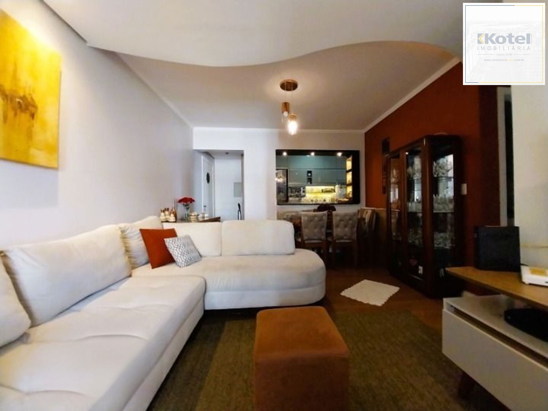 Apartamento de 3 dormitórios, elevador e 1 vaga de garagem em Canoas.