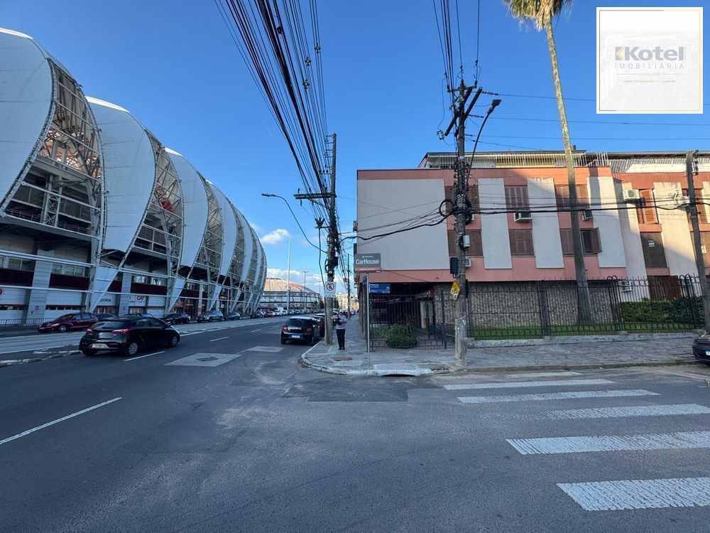 Apartamento térreo de 2 dormitórios e 1 vaga no bairro Praia de Belas — foto 3
