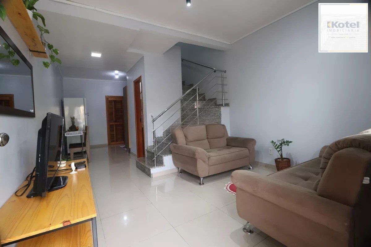 Casa de 2 quartos e 2 vagas de garagem no bairro São José Canoas.