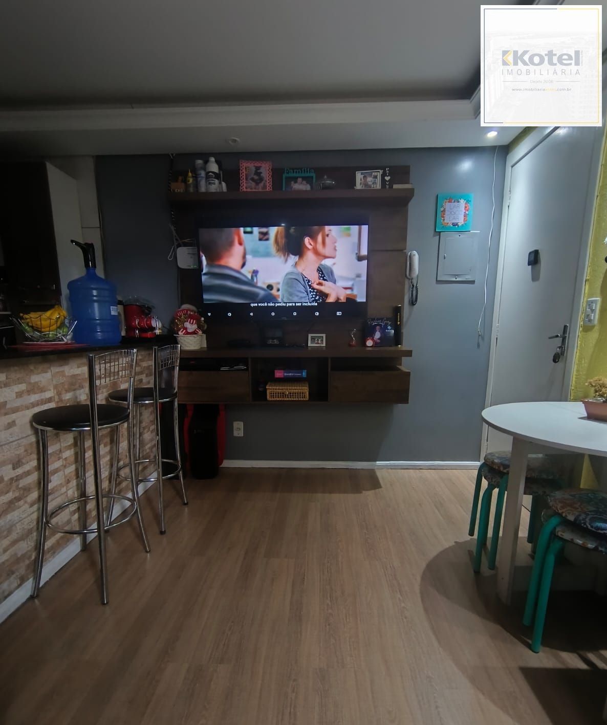 Apartamento térreo de 2 quartos e 1 vaga no bairro Vila Nova.