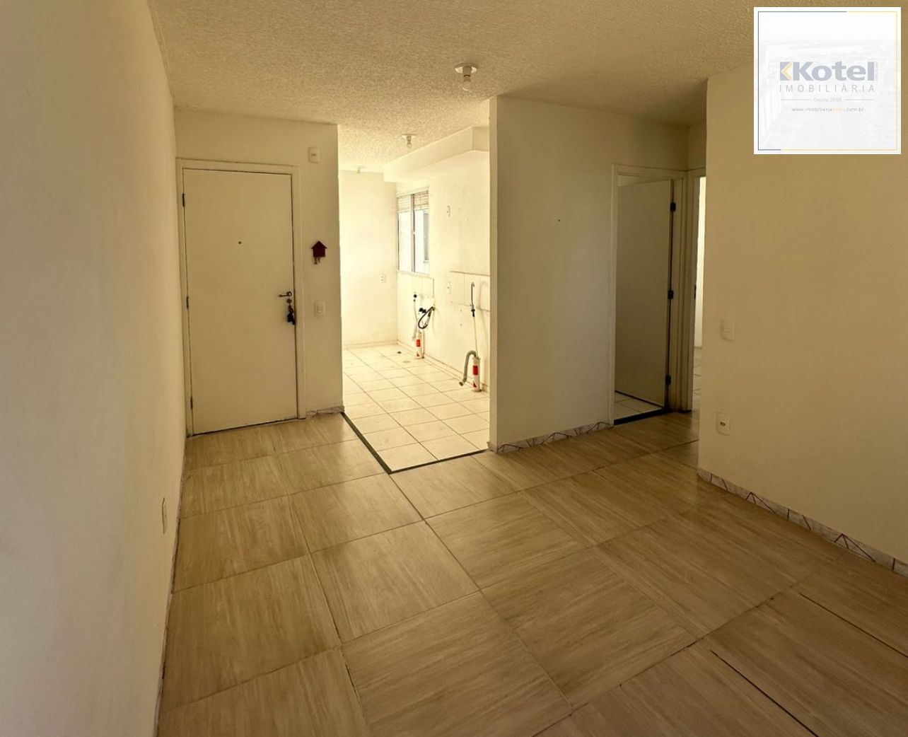 Apartamento 2 dormitórios com 1 vaga Bairro Rubem Berta Porto Alegre
