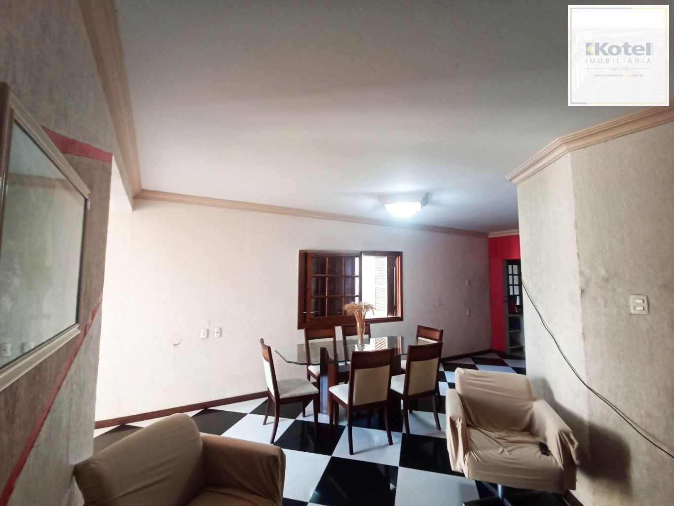 Casa de 3 dormitórios e 2 vagas de Garagem em Canoas.