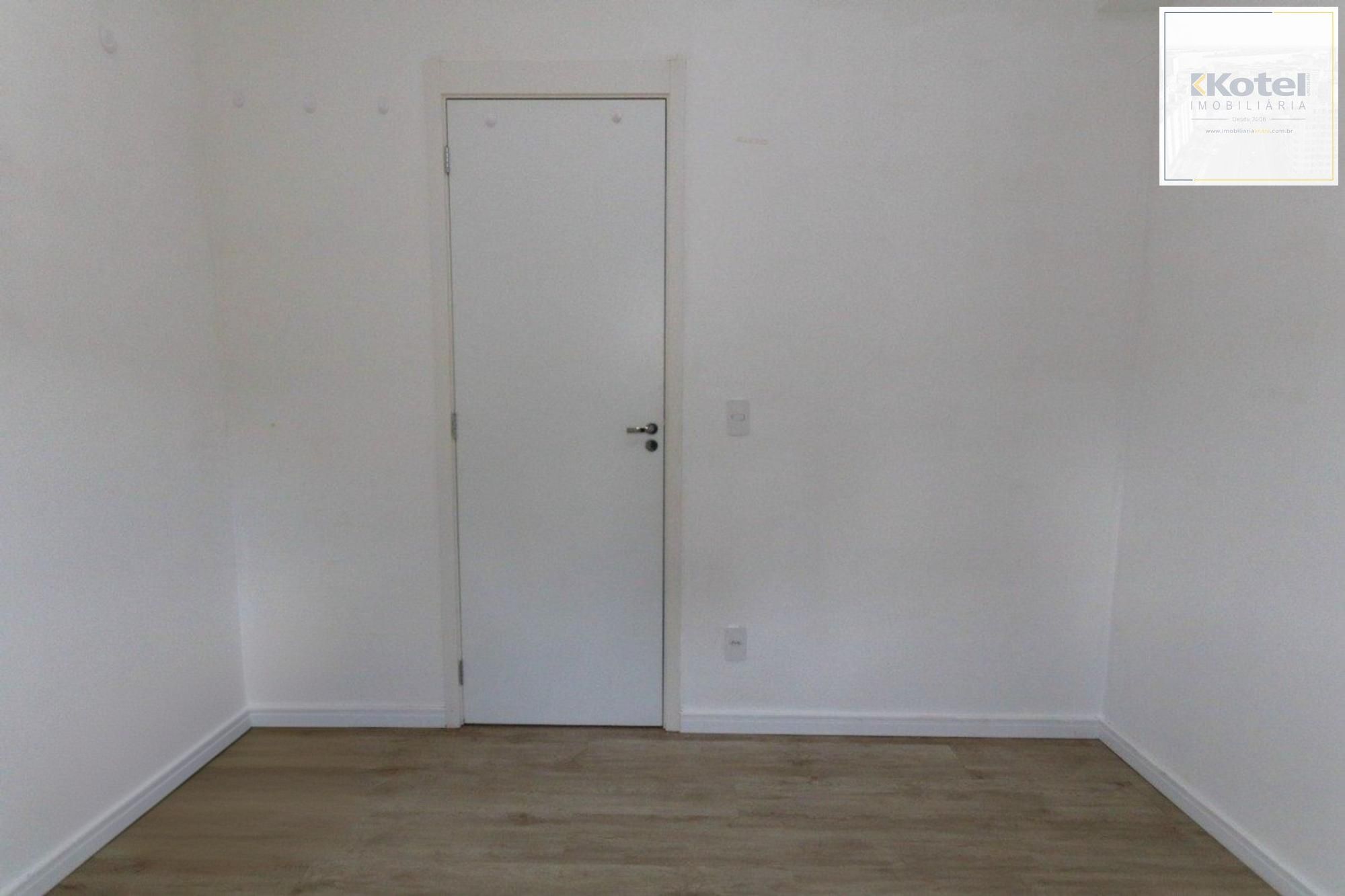Apartamento de 2 dormitórios, elevador, 1 vaga de garagem em Canoas.