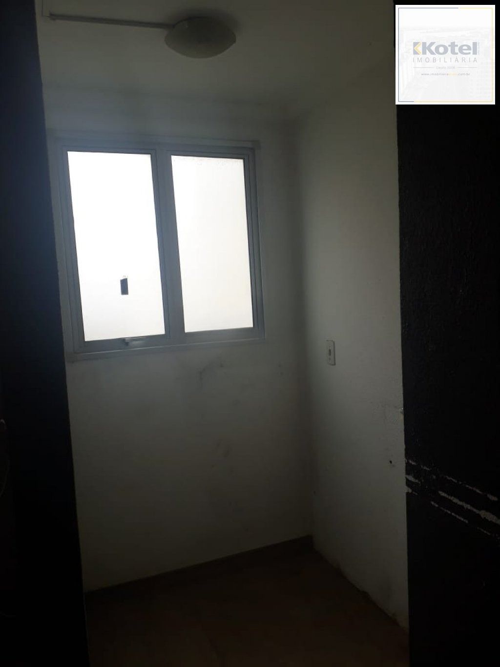 Apartamento de 2 dormitórios e 1 vaga de garagem em Canoas.
